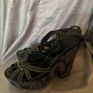 Vintage Paolo snakeskin, ankle strap sandals, size 9